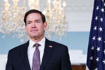 Billede fra mandag viser USA's udenrigsminister, Marco Rubio, inden et møde i Washington D.C. med Saudi-Arabiens udenrigsminister. Han har i et interview med Sean Hannity på Fox News udtalt sig om Cuba og Venezuela.