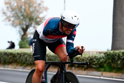 Havard Vatnhamar, der her slider på cyklen under årets World Cup-løb i italienske Pescara, blev denne sommer sat tilbage i sine PL-forberedelser af et alvorligt styrt.