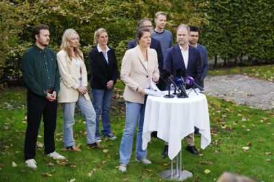 Justitsminister Nicolai Wammen (S), minister for natur og dyrevelfærd Christian Rabjerg Madsen (S) og politisk leder fra Alternativet Franciska Rosenkilde præsenterer en akutplan for at styrke kontrollen af dyrevelfærden i Justitsministeriet.