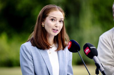 Klima-, energi- og forsyningsminister Samira Nawa erkender, at brintteknologien stadig er umoden.