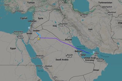 Et screenshot fra flyovervågningssiden Flightradar24 viser flyets rute.