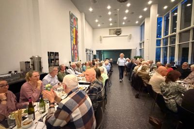 Det blev en rigtig god aften i hyggeligt selskab for de næsten 70, som havde meldt sig til vinaftenen med Else fra Pedersborg Vin.
