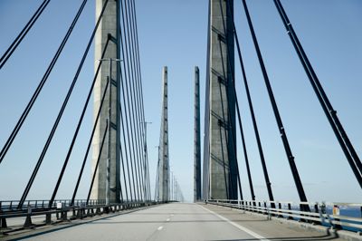 I forbindelse med en beredskabsøvelse for danske og svenske myndigheder har Øresundsbroen været afspærret i tre timer torsdag aften.