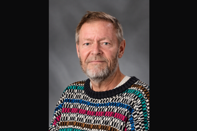 Steen Nielsen går nu på pension efter mere end fire årtier som lærer på Skivehus Skole.