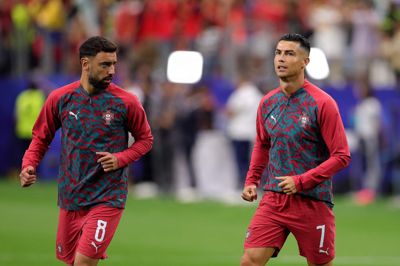 Bruno Fernandes hylder sin landsmand Cristiano Ronaldo trods omstridt situation før kampen mod Danmark.