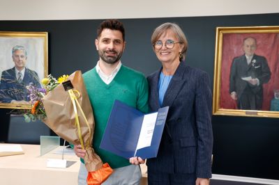 Talent Bokseklub Sønder Feldings formand, træner og ildsjæl Alexandru Tifache modtog Herning Kommunes Frivillighedspris, der blev overrakt af borgmester Dorte West (V). Alexandru Tifache kom i takketalen ind på, at klubben blev stiftet for tre år siden og der i klubben er unge medlemmer med forskellige udfordringer. Målet er ikke bare at blive bedre boksere, men også bedre mennesker, sagde Alexandru Tifache.
