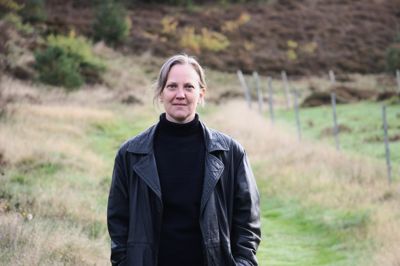 - Gl. Rye er et lokalsamfund, hvor man kender hinanden, og hvor der også er plads til forskellighed. Det er på ingen måde noget særligt at være musiker her, siger Lone Slot Nielsen fra Kom Vi Løber.