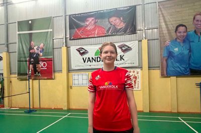 Mikela Justesen i Vietnam med sit badminton, som en del af projektet "What About the Girls"