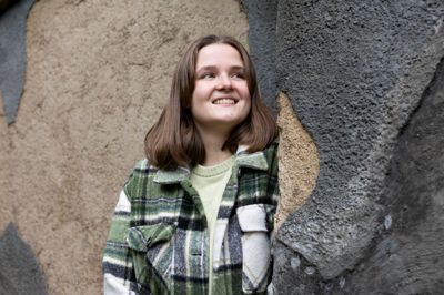 - Jeg er ikke en storby-pige. Jeg holder meget af Silkeborg, og jeg er vild med, at jeg har så mange relationer i byen. Det er i hvert fald noget af det, der holder mig i byen og som betyder, at jeg ikke flytter til eksempelvis Aarhus, som mange andre unge på min alder gør, siger Ditte Elisabeth Nielsen.