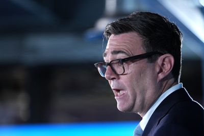 Andy Burnham, der er britisk premierminister, har et stort kendskab til Manchester Citys ejerskab fra tiden som borgmester i Manchester. Nu er han blevet bedt om fuld åbenhed om kontakten.