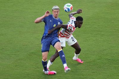 Det var denne stempling, som USA's angriber Folarin Balogun blev udvist for i VM-kampen mod Bosnien-Hercegovina i juli. Han fik dog lov at spille den efterfølgende ottendedelsfinale mod Belgien, hvilket udløste massiv kritik af Fifa.