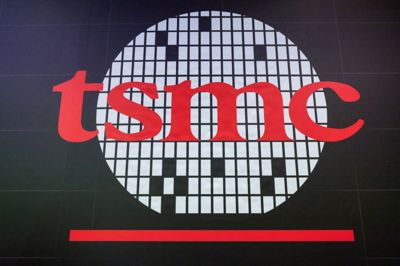 TSMC ligger nummer seks på listen over verdens største selskaber målt på markedsværdi. Samtidig er selskabet verdens største producent af mikrochips.