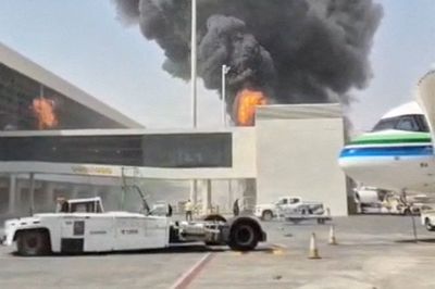 Den militante houthibevægelse har angrebet den internationale lufthavn i Saudi-Arabiens hovedstad, Riyadh, 20 gange i løbet af oktober.