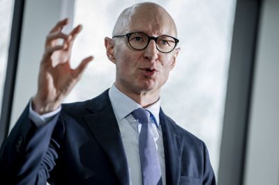 Lars Fruergaard Jørgensen, der var topchef i Novo i otte år, ventes at overtage formandsposten i Lundbeck, når Dorothea Wenzel træder tilbage fra posten i 2027.