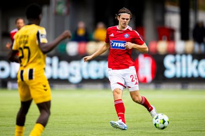 Alexander Priesborg Madsen blev i sidste sæson blot noteret for tre superligakampe. I denne sæson har han spillet fuldtid i 10 ud af 11 kampe.