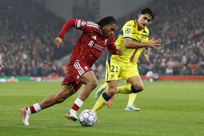 Rio Ngumoha drev gæk med Villarreal-spillerne.