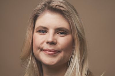 MF Katrine Evelyn Jensen (S) kommer mandag den 26. oktober til Fly for at høre mere om livet på kanten af Viborg Kommune.