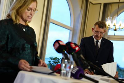 Venstres formand, Troels Lund Poulsen, fortæller, at han har fået fuld opbakning fra sin hovedbestyrelse.