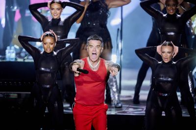 Robbie Williams optrådte på Smukfest i sommer. Også næste sommer kommer den britiske popsanger til Danmark.