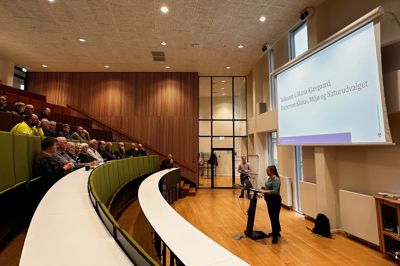 - Det er vigtigt, at en nationalpark har en vis størrelse. Derfor har vi tegnet Pumpestation Nord og Damsø ind i projektet, sagde formand for kommunens Klima-, Miljø- og Naturudvalg Maria Kjærgaard (SF) til de fremmødte lodsejere.