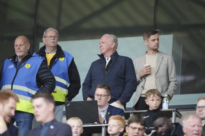 AC Horsens' bestyrelsesformand, Bill Binnie, tror fortsat på strategien i klubben trods store millionunderskud ved seneste regnskabsperioder.