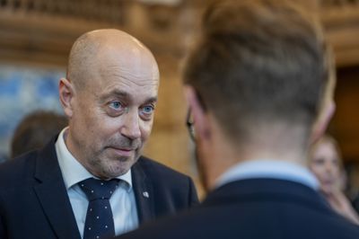 Undervisningsminister Magnus Heunicke (S), som her ses ved Folketingets åbning, understreger i en pressemeddelelse, at skærpet opmærksomhed på sikkerhed er meget vigtigt.