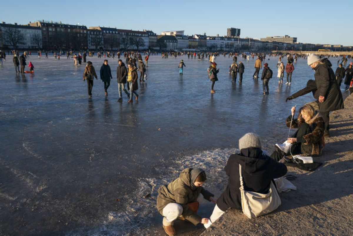 Danskernes bekymring falder med smittetallene. (Arkivfoto) Foto: Claus Bech/Scanpix