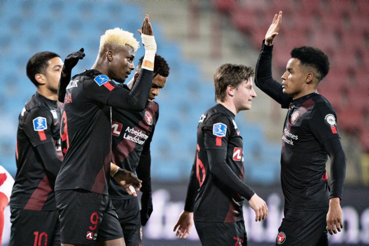 Sory Kaba scorede det ene mål, da FC Midtjylland slog AaB i 3F Superligaen. Foto: Henning Bagger/Scanpix