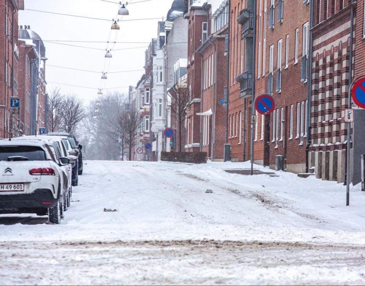 Snekaos i Esbjerg. Foto: Presse-fotos.dk. KLIK FOR FLERE BILLEDER.