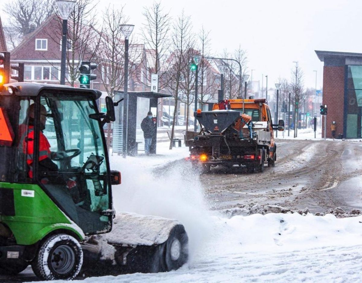 Snekaos i Esbjerg. Foto: Presse-fotos.dk. KLIK FOR FLERE BILLEDER.