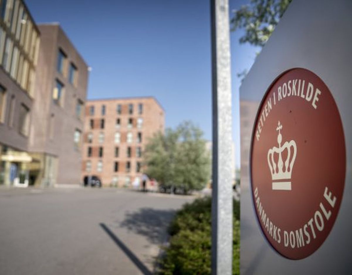 Ved Retten i Roskilde blev en 27-årig kvinde mandag eftermiddag varetægtsfængslet, sigtet for drab på en 61-årig mand. (ARKIVFOTO) Foto: Mads Claus Rasmussen/Scanpix