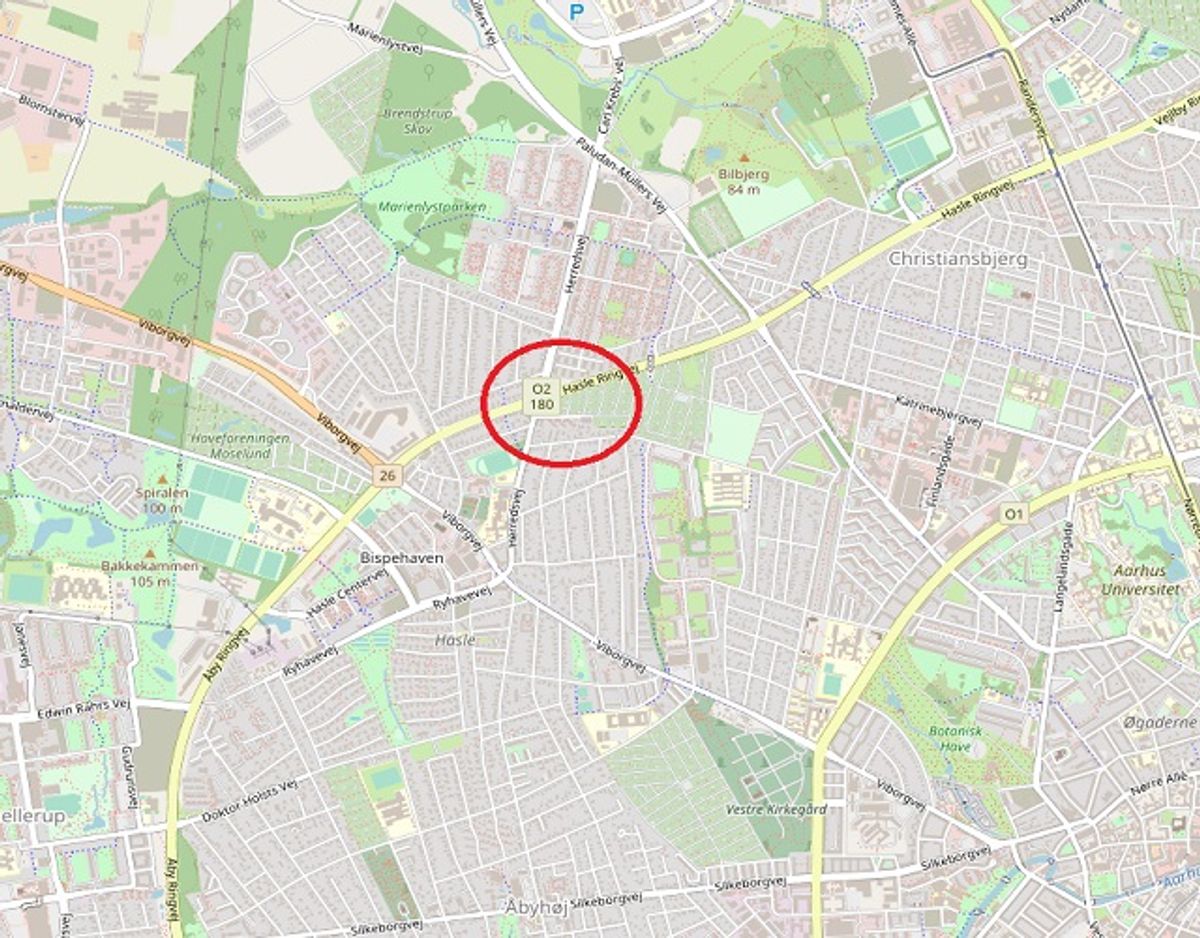 Der er – stort set – spærret i dette kryds i Aarhus. Foto: ©OpenStreetMap-bidragsydere.