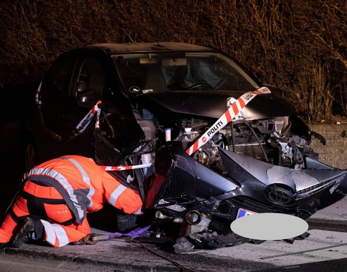 Den anden bil blev også kraftigt skadet. Foto: Rasmus Skaftved.