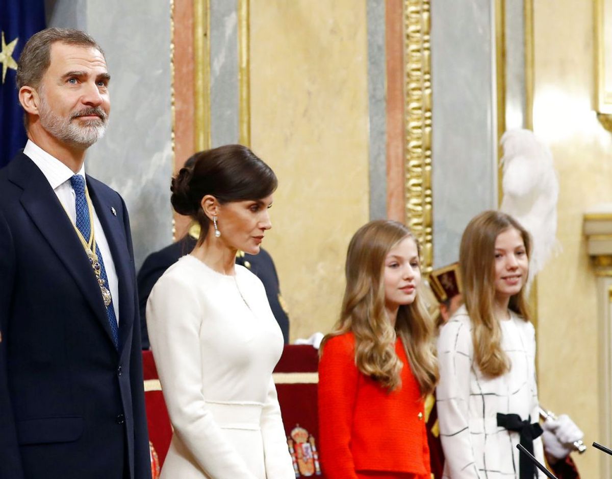 Den spanske kongefamilie – kong Felipe VI, dronning Letizia, kronprinsesse Leonor og prinsesse Sofia. Klik videre for flere billeder. Foto: Scanpix/REUTERS/Juan Medina