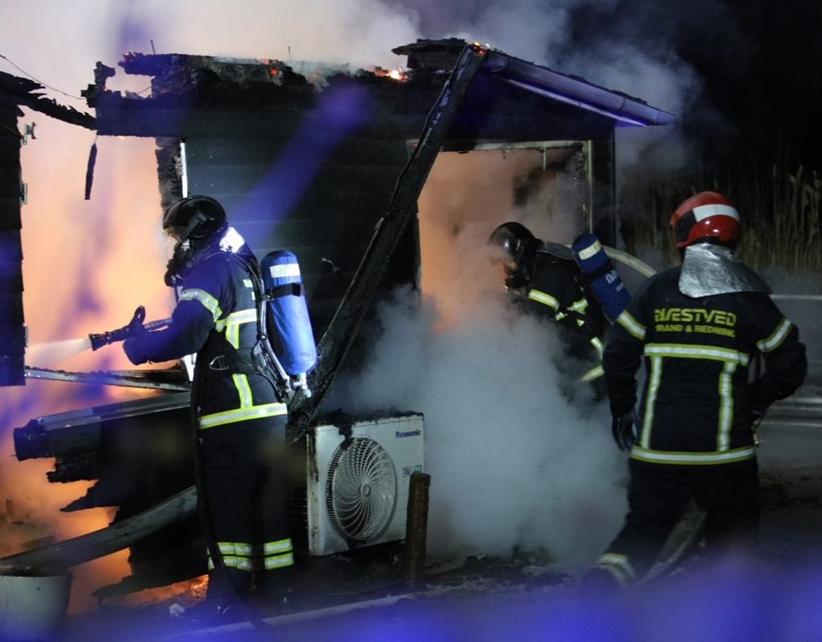 Politi og brandvæsen blev tilkaldt onsdag nat. Foto: Presse-fotos.dk. KLIK for mere.