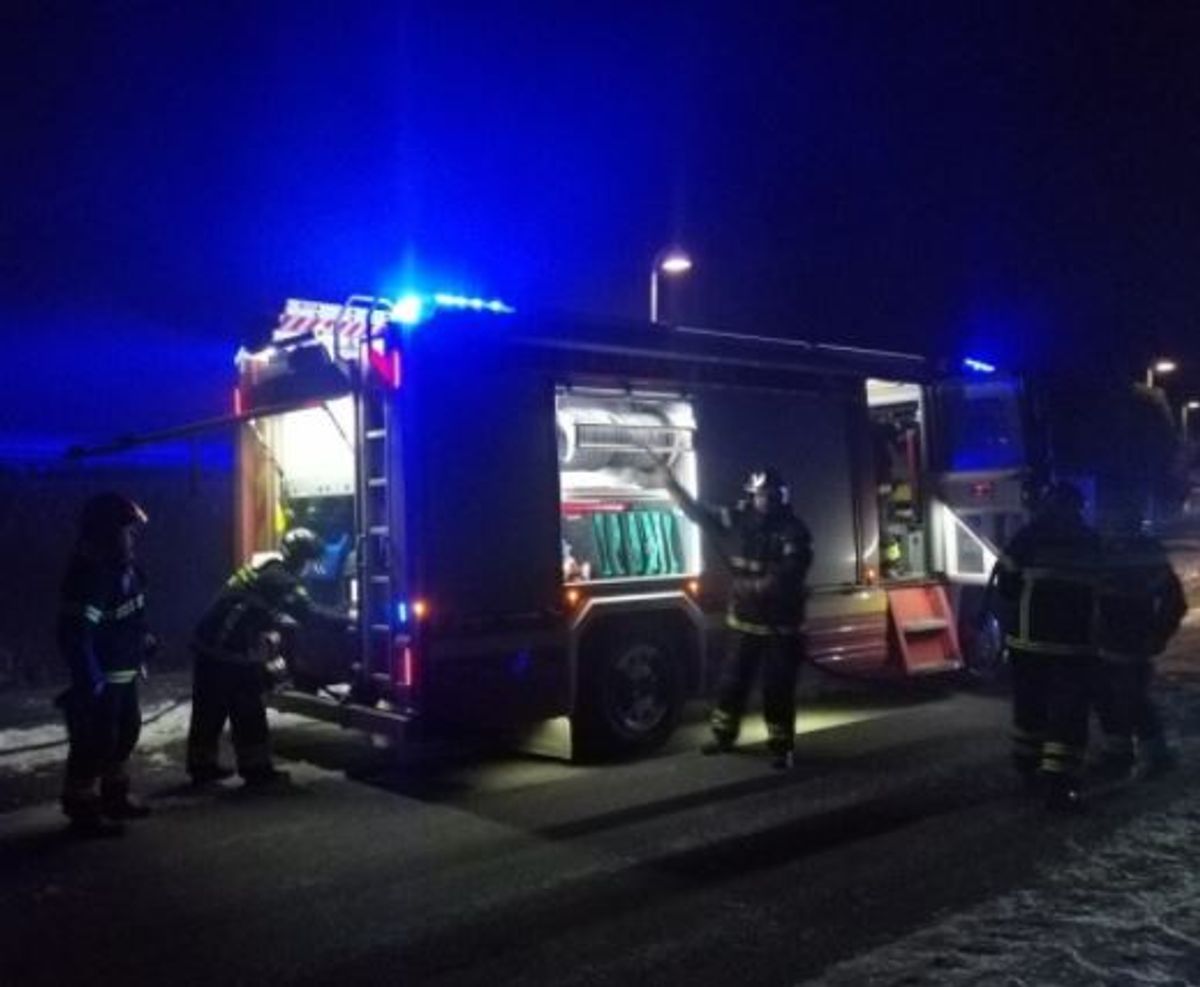 En 84-årig kvinde blev fundet død efter en brand tirsdag. Nu undersøger politiet sammenhængen mellem den og anden. KLIK for flere billeder. Foto: Presse-fotos.dk