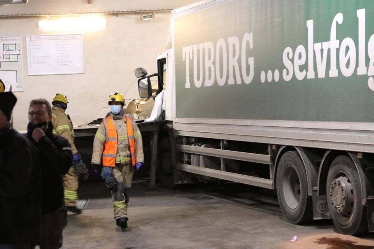 Der var stor udrykning til det mystiske uheld. Klik for flere billeder. Foto: Presse-fotos.dk