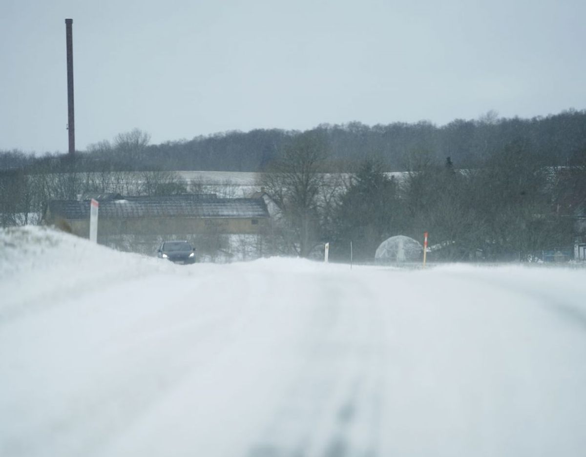Politiet advarer fortsat om forholdene. KLIK FOR FLERE BILLEDER. Foto: Scanpix
