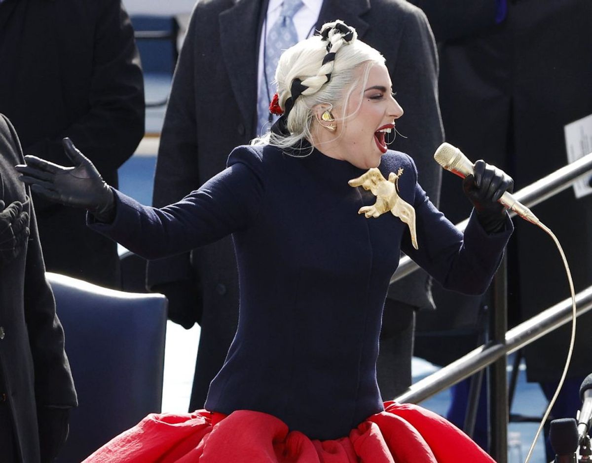 Lady Gaga sang nationalsangen i 2016. Klik videre for flere billeder. Foto: Scanpix/REUTERS/Brendan McDermid