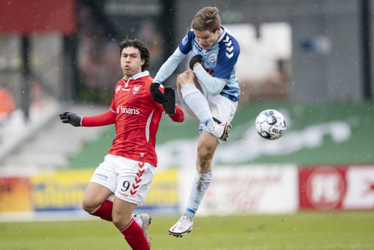 Wahid Faghir (til venstre) blev matchvinder i søndagens Vejle-sejr i Haderslev. Foto: Claus Fisker/Scanpix