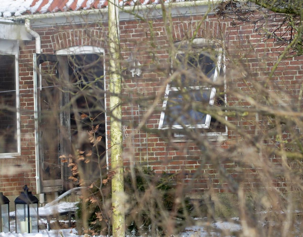 Der gik ild i et stuehus lørdag formiddag. Foto: René Lind Gammelmark
