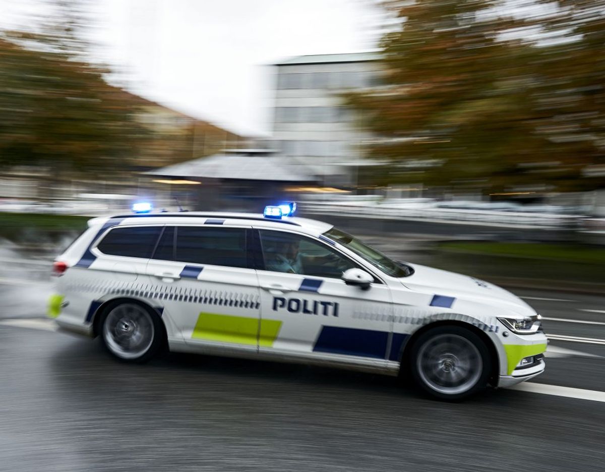 Politiet har spærret vej. Foto: Ritzau Scanpix