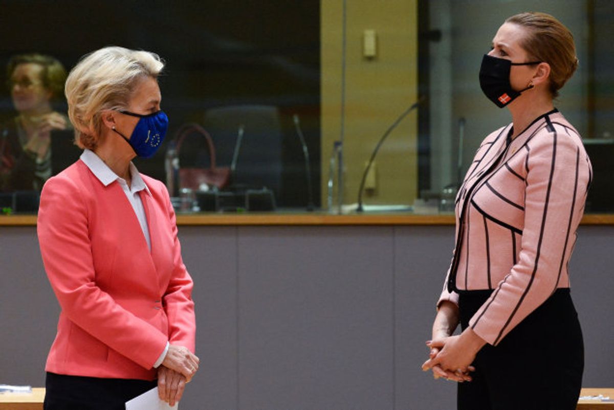 Regeringslederne vil med brevet til EU-kommissionens formand sikre sig, at vaccinedoserne kommer frem til tiden og i den aftalte mængde. (Arkivfoto). Foto: Johanna Geron/AFP