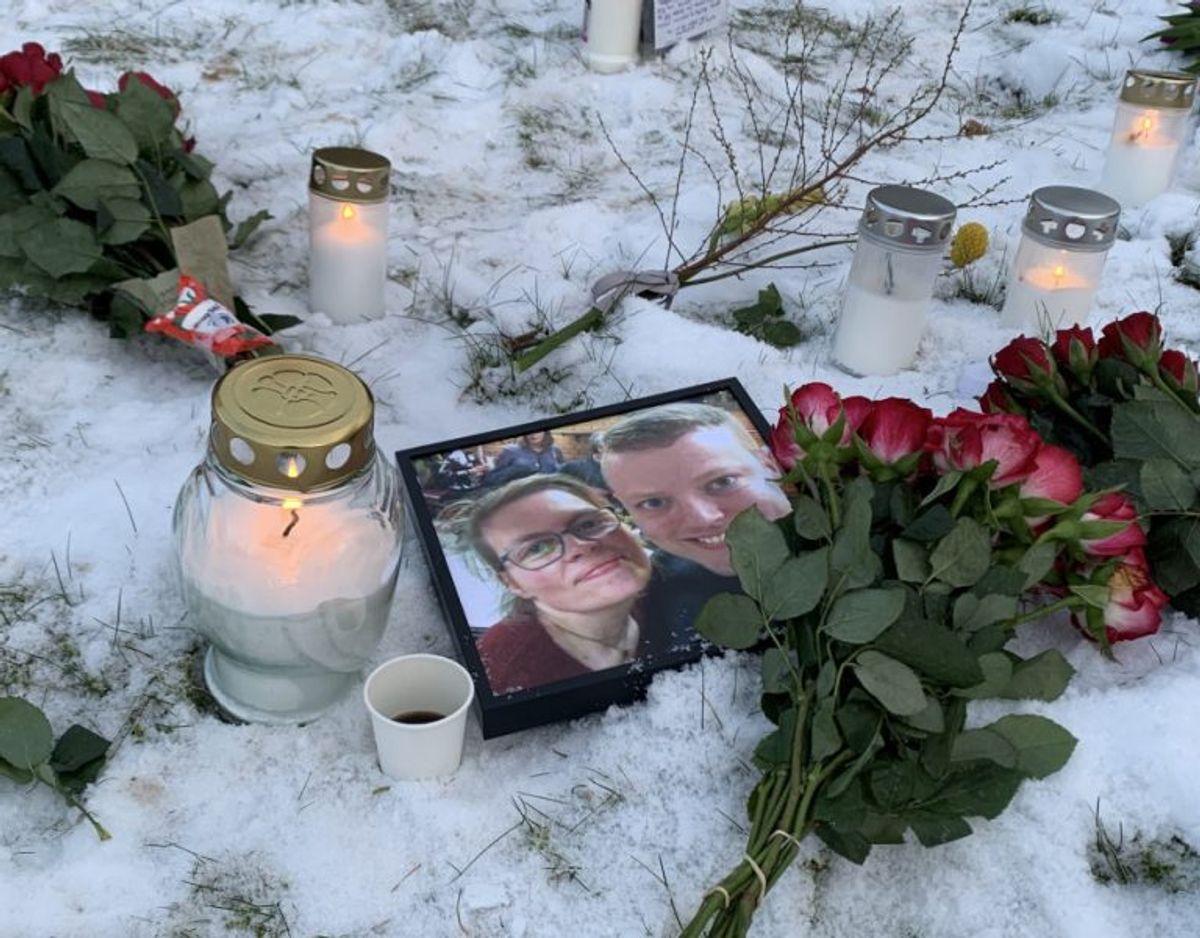Her ses Freyja med en tidligere studiekammerat. Foto: TV2 Østjylland