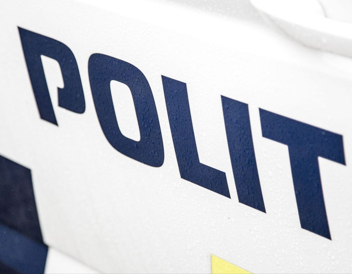 Politiet er i gang med at rydde op efter trafikuheld. Foto: Ritzau Scanpix