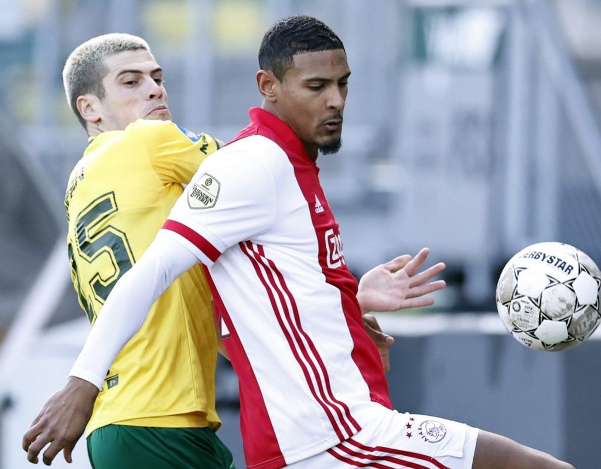 Sebastien Haller (til højre) kom til Ajax fra West Ham i starten af januar. (Arkivfoto) Foto: Maurice Van Steen/AFP