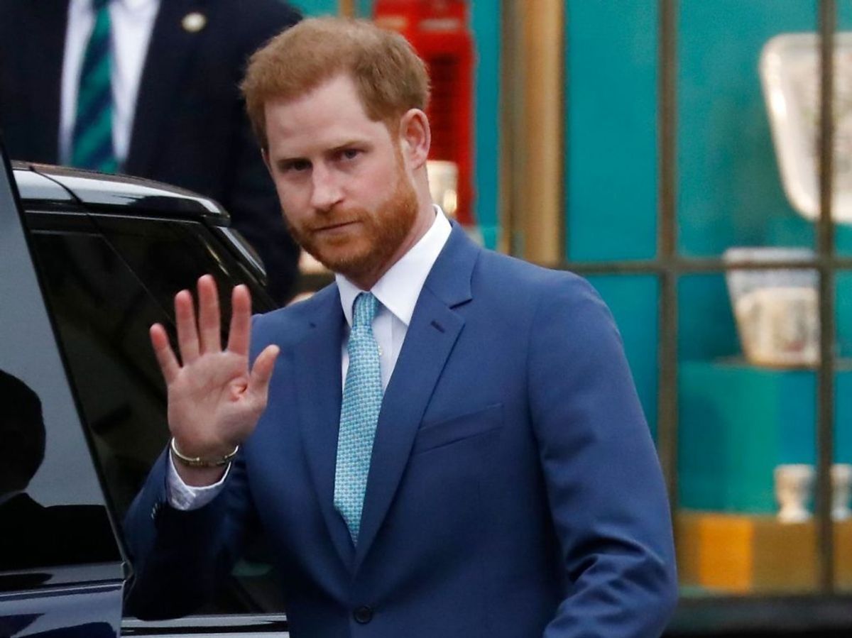 Prins Harry må nu sluge den bitre pille at skulle se til, at corona-pandemien nu for anden gang flytter de kommende Invictus Games, der oprindeligt var planlagt til Haag i 2020, men nu først bliver en realitet i 2022. (Photo by Tolga AKMEN / AFP)