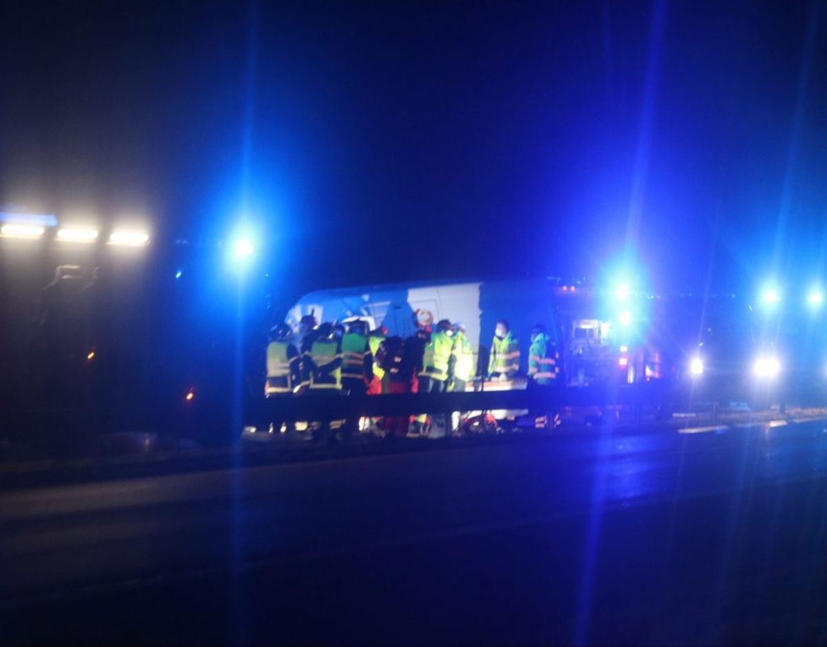 Der er onsdag morgen spærret på Sydmotorvejen efter et uheld. KLIK FOR FLERE BILLEDER FRA STEDET. Foto: Presse-fotos.dk.