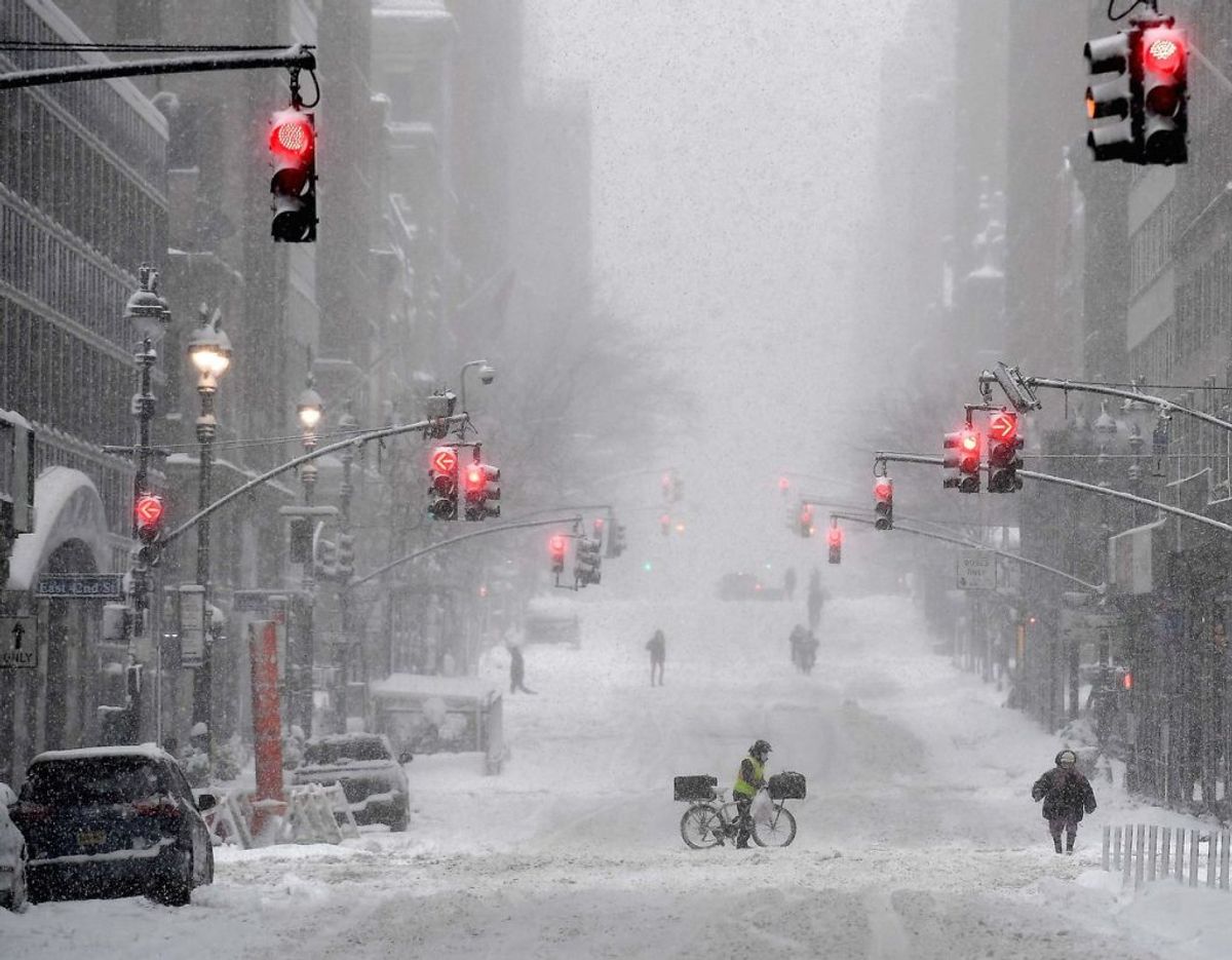 Kraftigt snefald har lammet New York og New Jersey. KLIK FOR FLERE BILLEDER. Foto: Scanpix