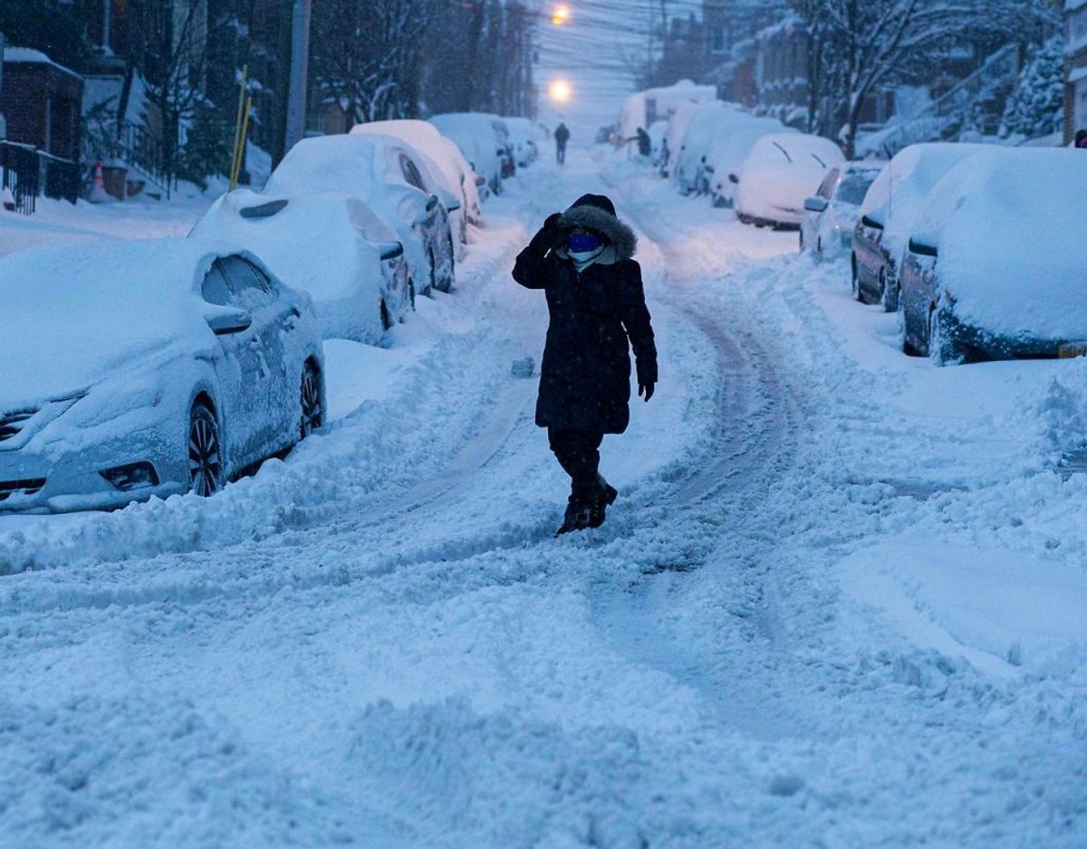 Kraftigt snefald har lammet New York og New Jersey. KLIK FOR FLERE BILLEDER. Foto: Scanpix